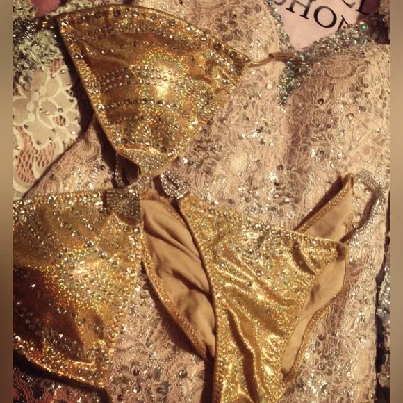 Stage Bikini - Gold - Picture 1 of 4